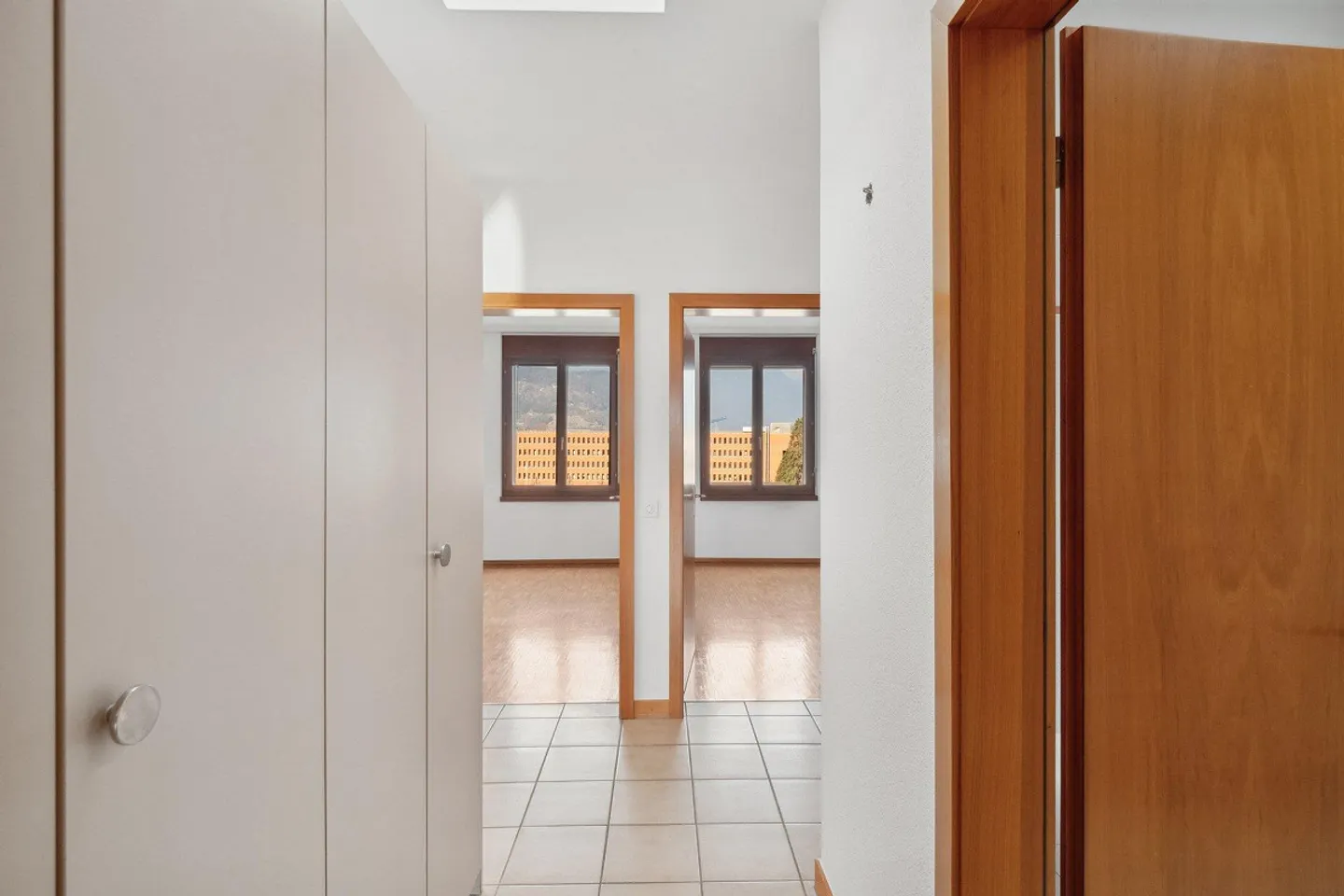 Wohnung 4.5 Zimmer erste Nettomiete kostenlos! - Foto 7 von 9