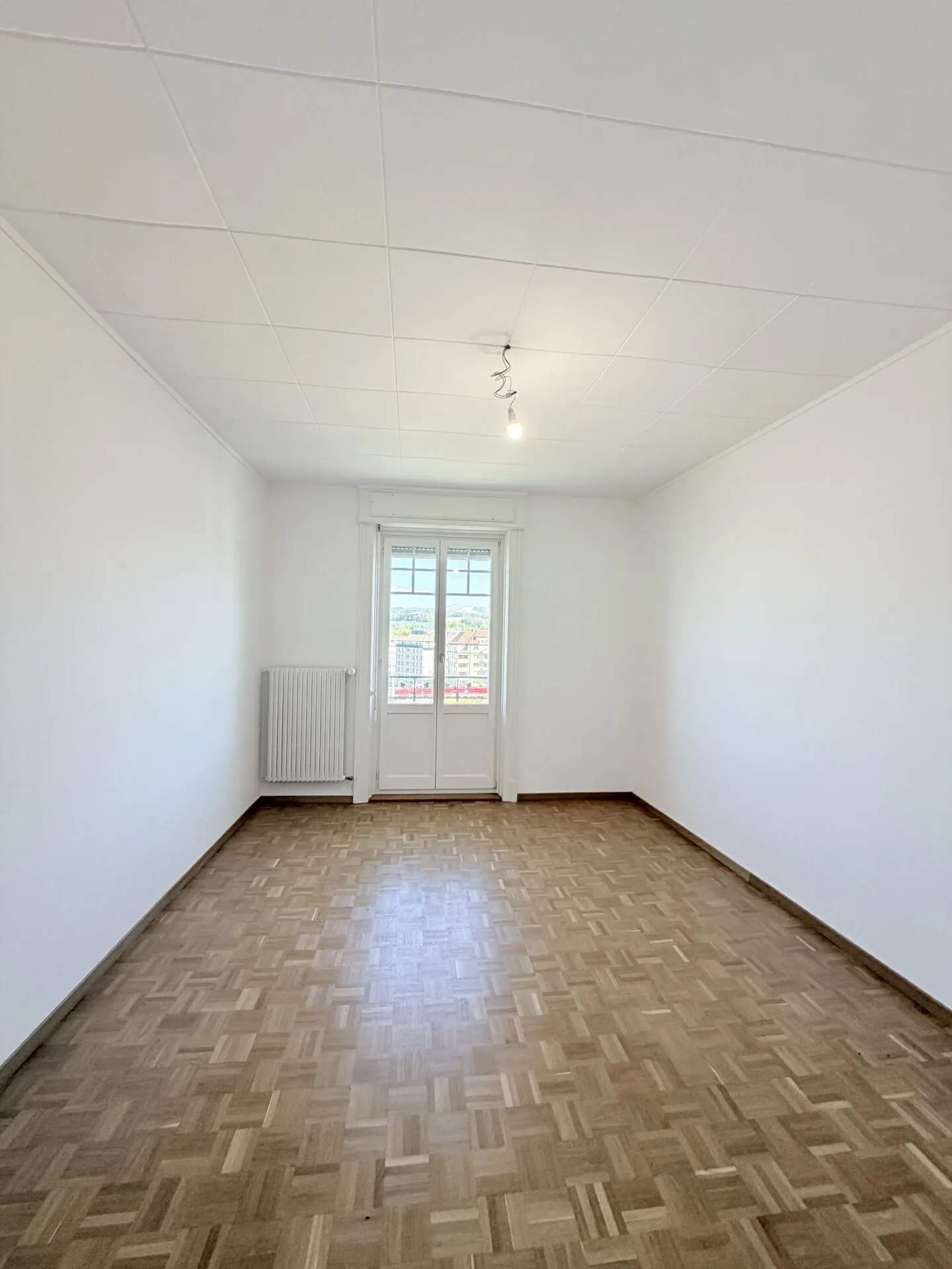 Large 3.5-Room Apartment for Rent - 1700 Freiburg Copy - Photo 6 of 9