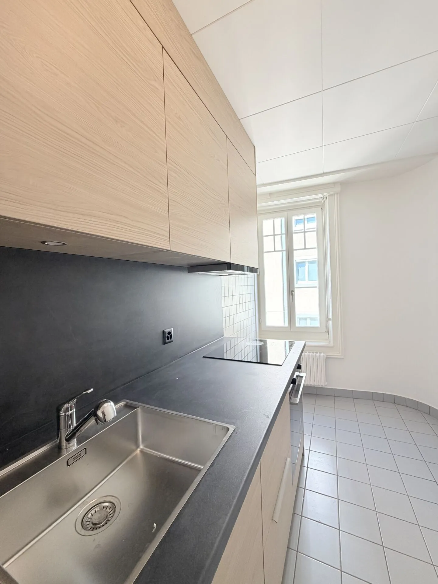 Large 3.5-Room Apartment for Rent - 1700 Freiburg Copy - Photo 8 of 9