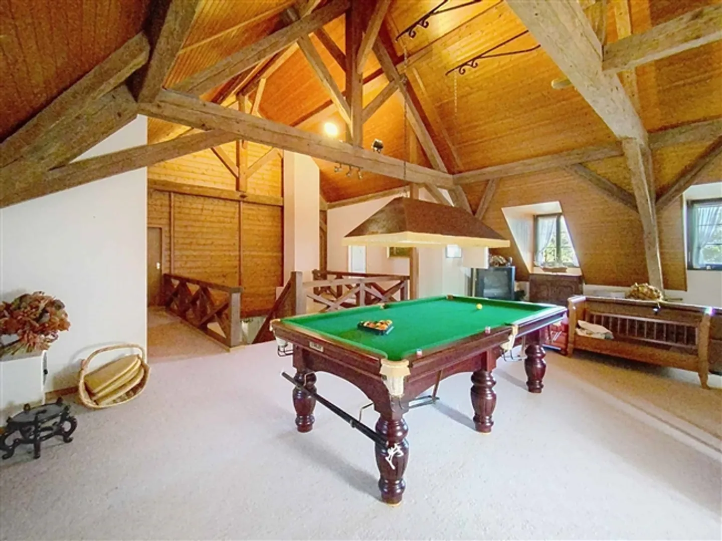 Large Family House with Swimming Pool and Large Wooded Plot - Photo 7 of 9