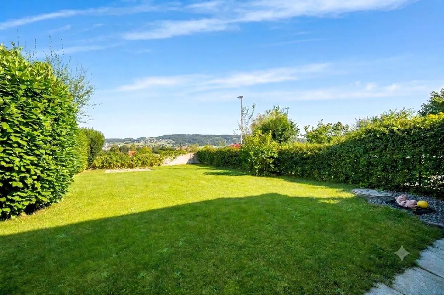 Una così bella casa unifamiliare in una posizione tranquilla! - Foto 3 di 11