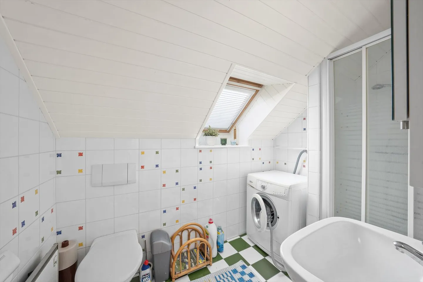 6.5 Room Apartment - Photo 15 of 16