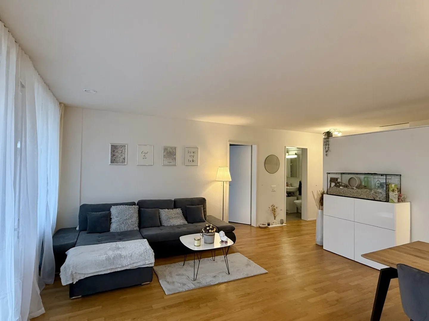 Appartement à louer - Photo 2 sur 8