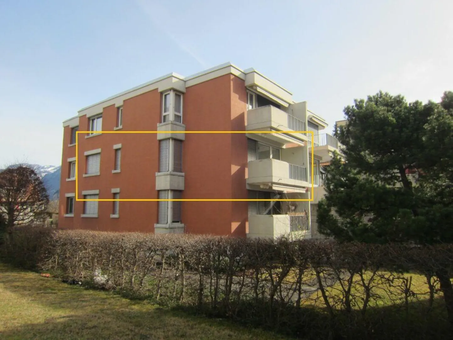 Ampio appartamento di 2,5 stanze vicino alla stazione - Foto 8 di 8