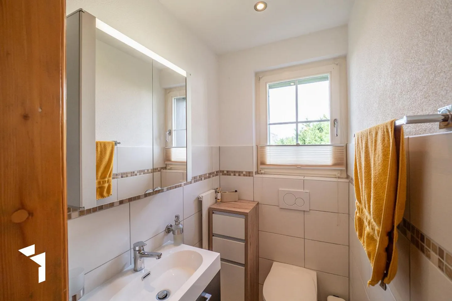 Fehr Immobilien - Grosszügiges Zwei-Generationen-Haus - Foto 11 von 15