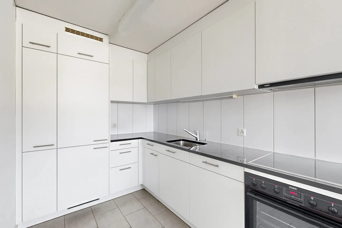 Appartamento moderno 4 stanze - Foto 2 di 10