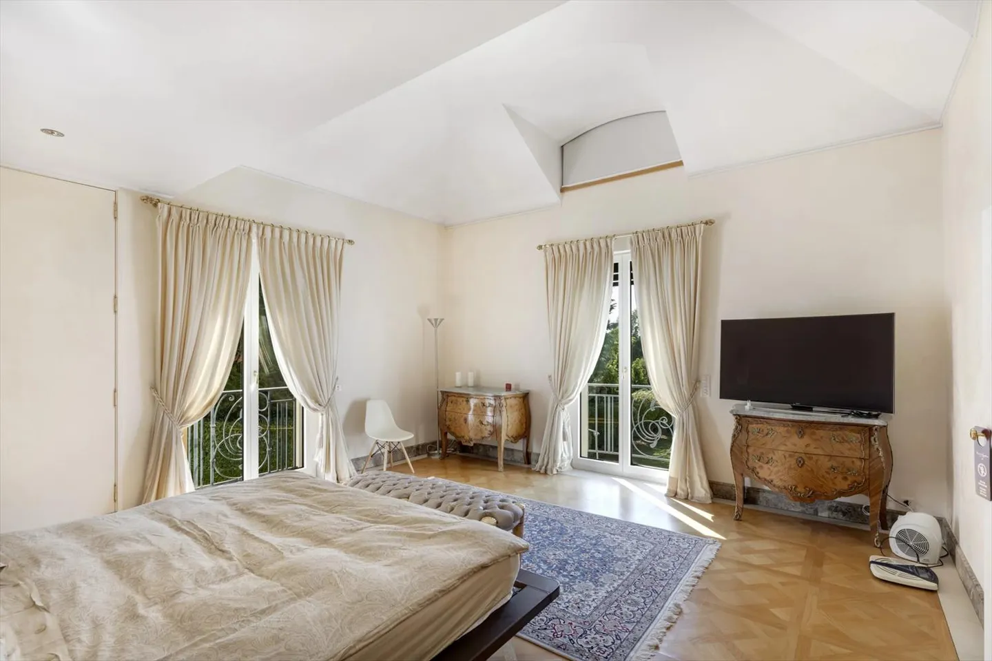 Villa mit 12 Zimmern - Foto 5 von 13