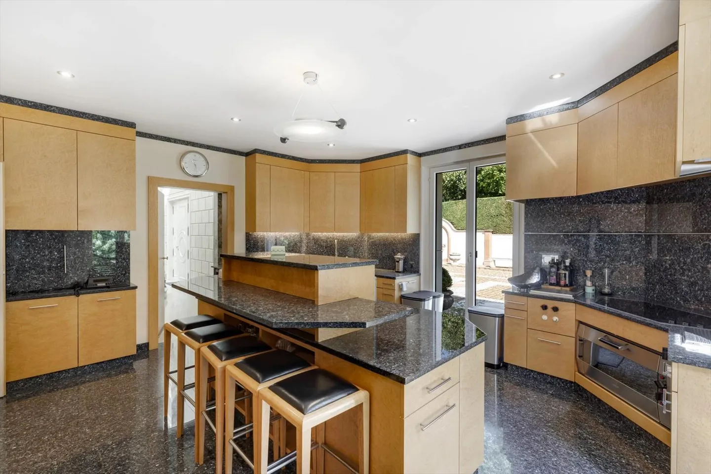 Villa mit 12 Zimmern - Foto 7 von 13