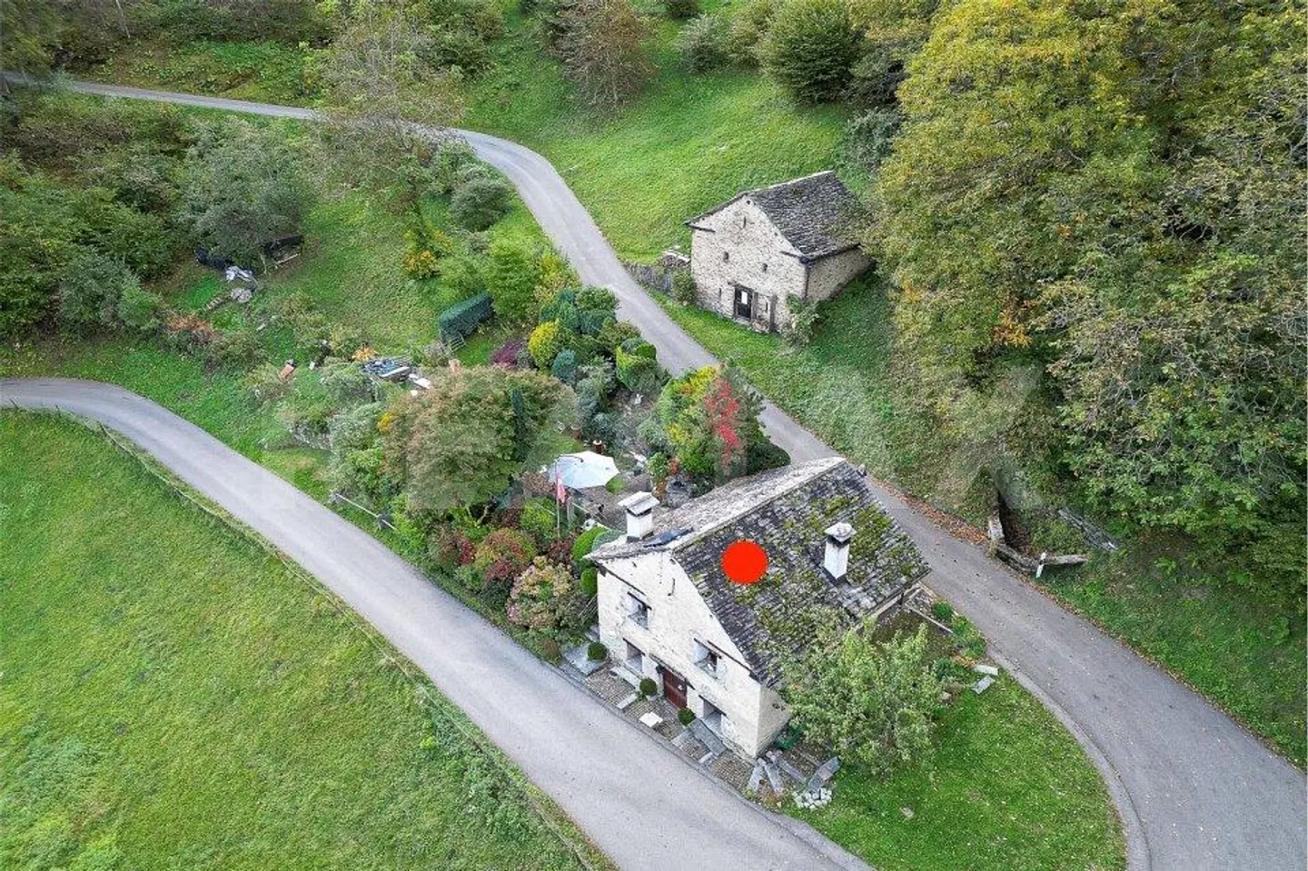 Rustic with a view of the valley - Photo 3 of 13