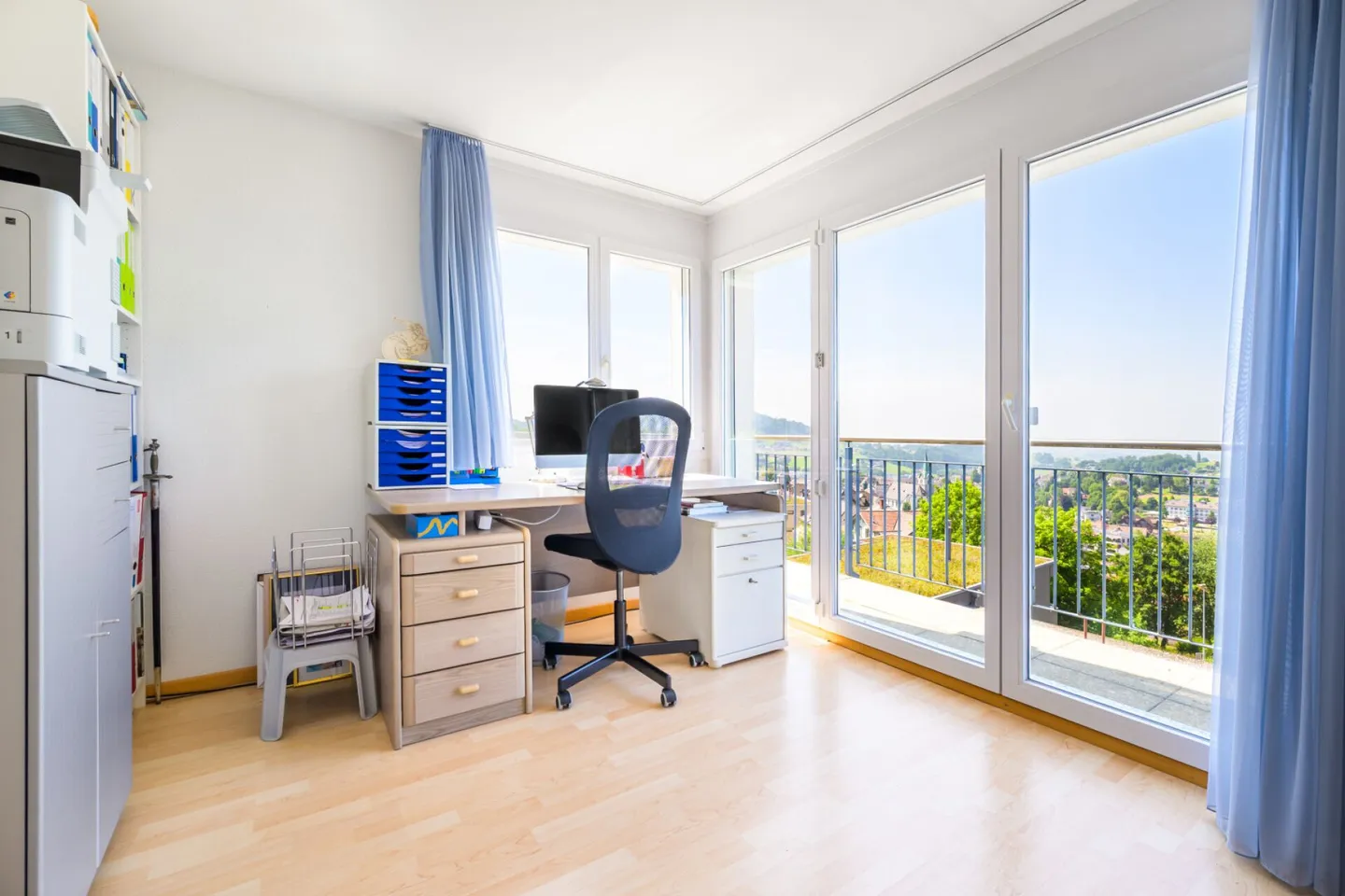 Einmaliges Einfamilienhaus mit zusätzlichem 1.5 Zimmer Studio - Foto 8 von 15