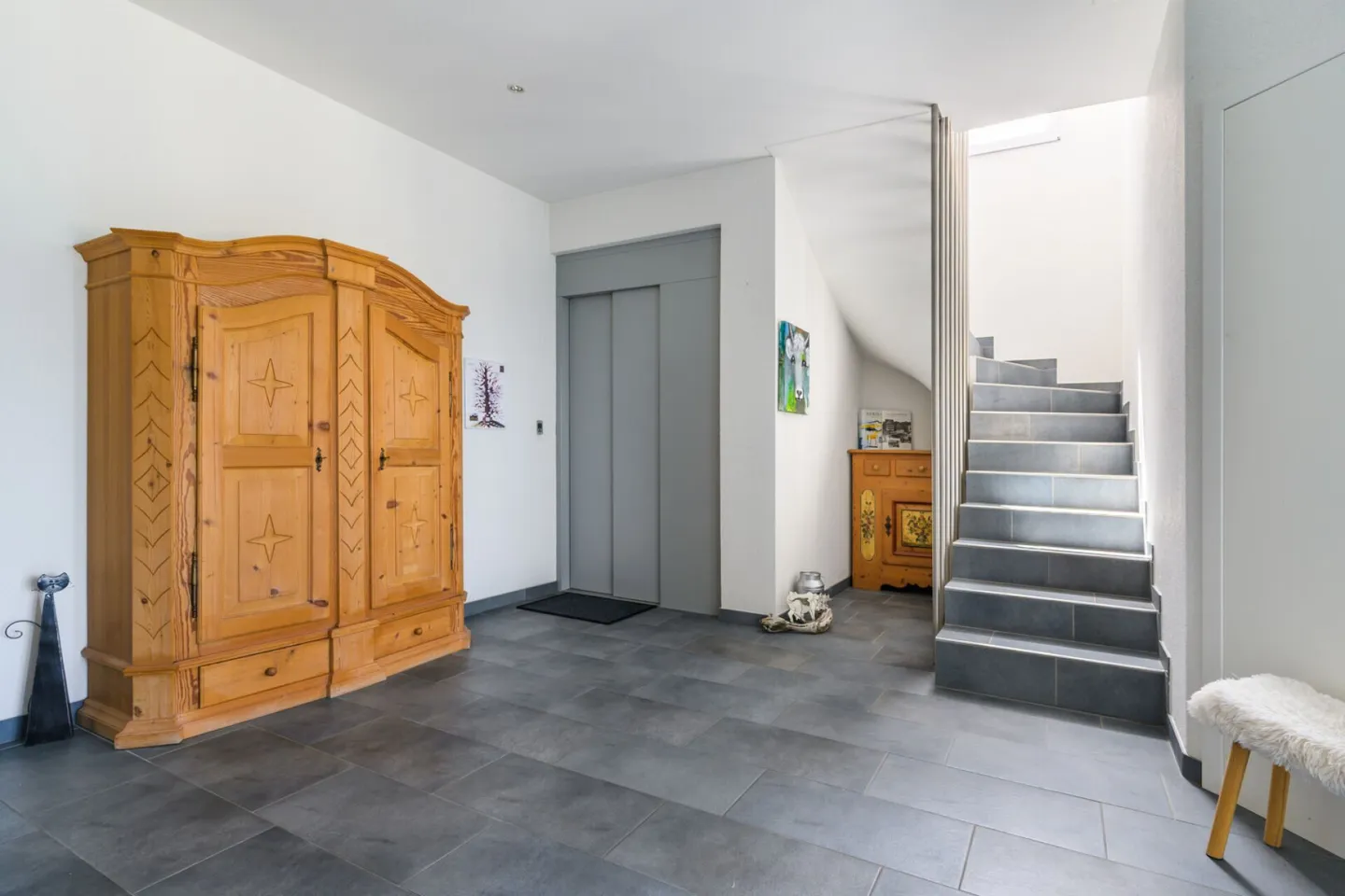 Einmaliges Einfamilienhaus mit zusätzlichem 1.5 Zimmer Studio - Foto 13 von 15