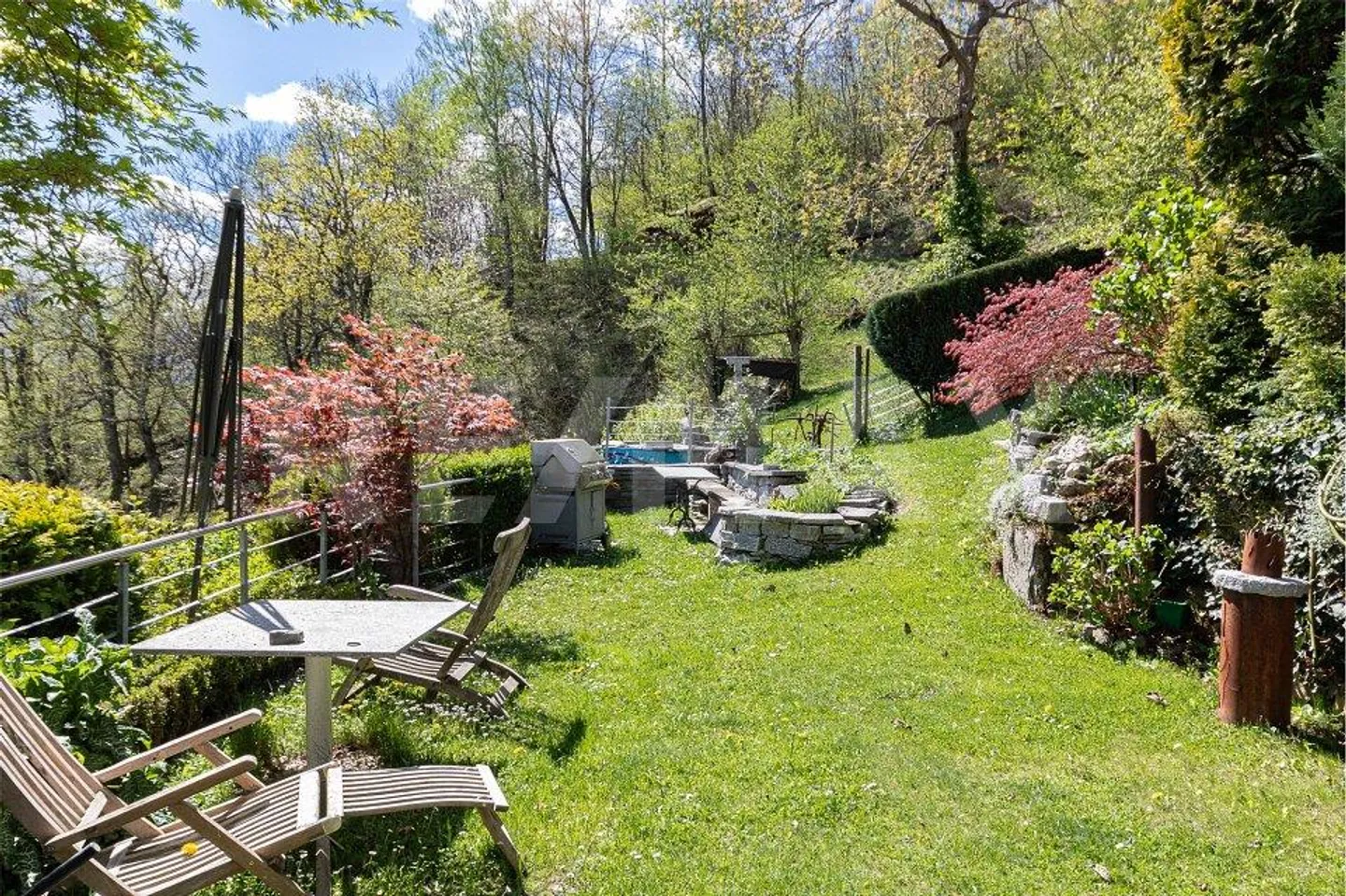 Rustic with a view of the valley - Photo 13 of 13