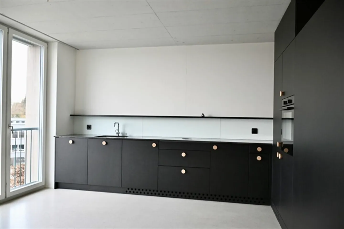 Modern and Stylish Apartment with Private Washing Tower in Flawil - Photo 3 of 13