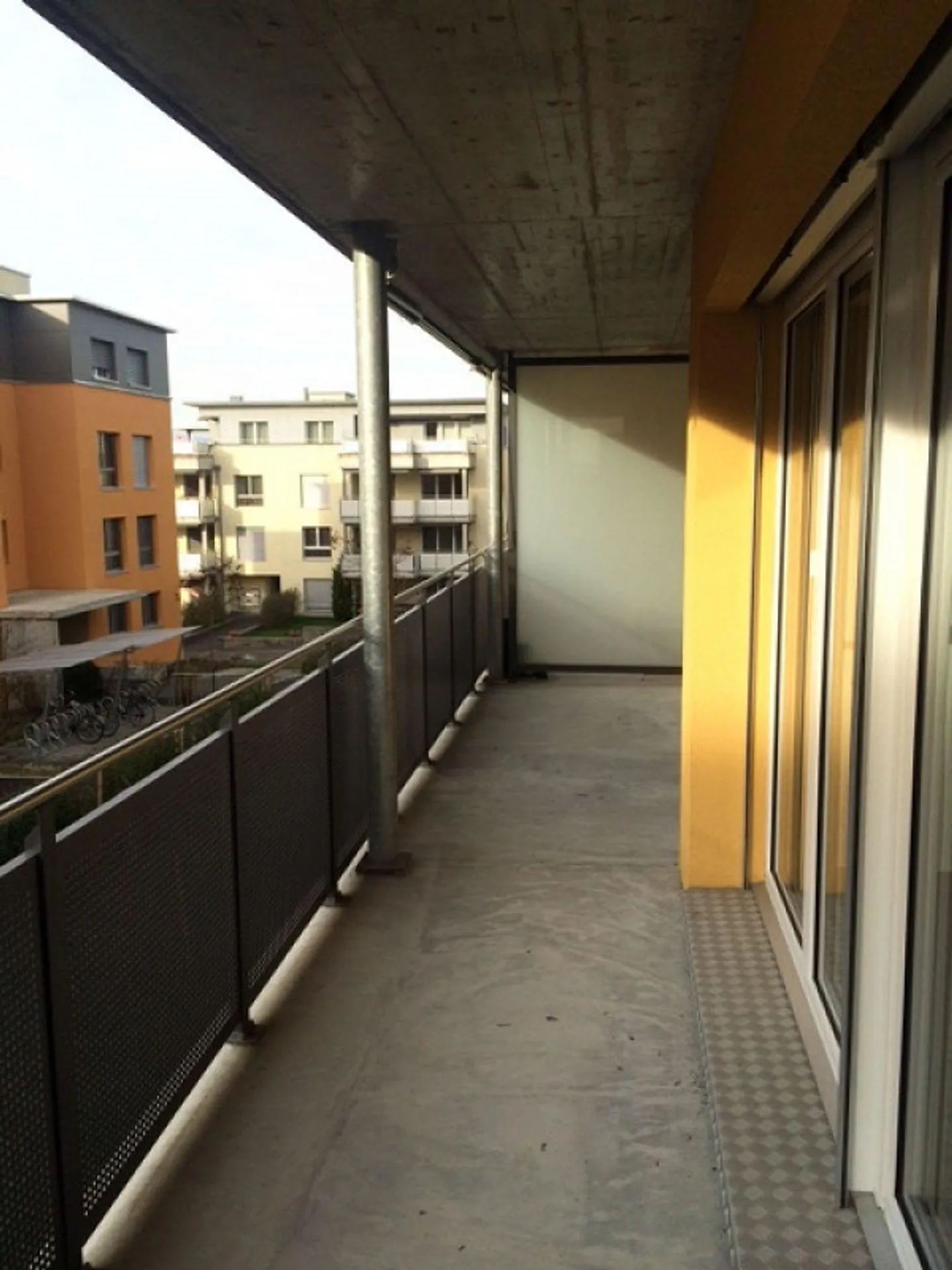 Modernes Apartment in Köniz - Foto 8 von 9