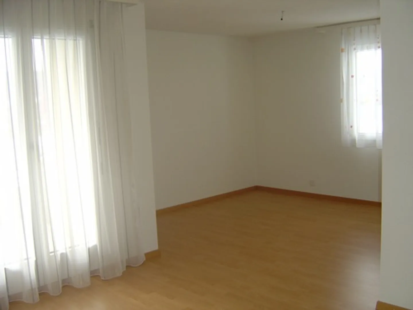 Living in a Quiet Environment - Photo 3 of 7