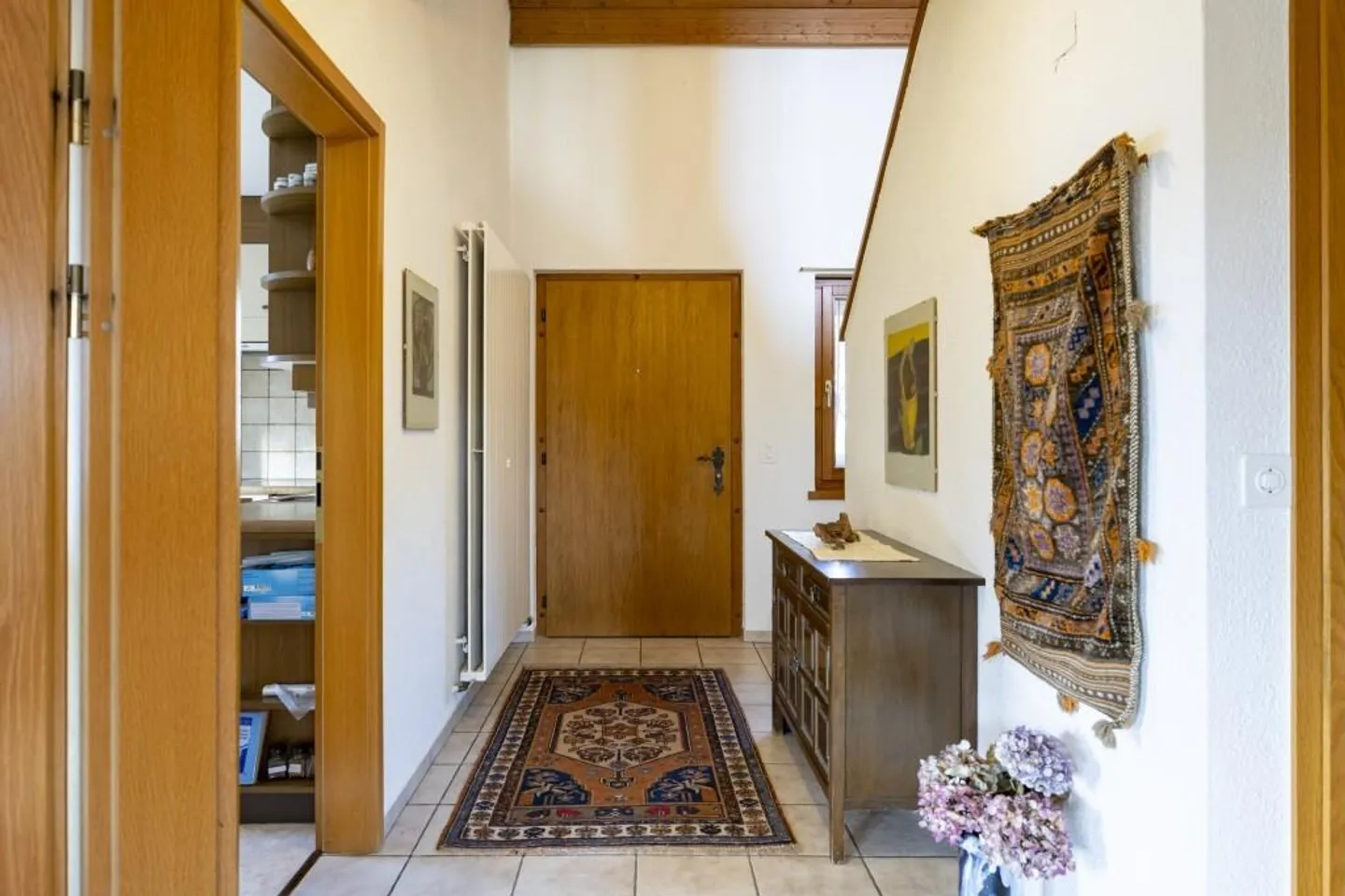 Your new family home in a quiet location - Photo 3 of 8