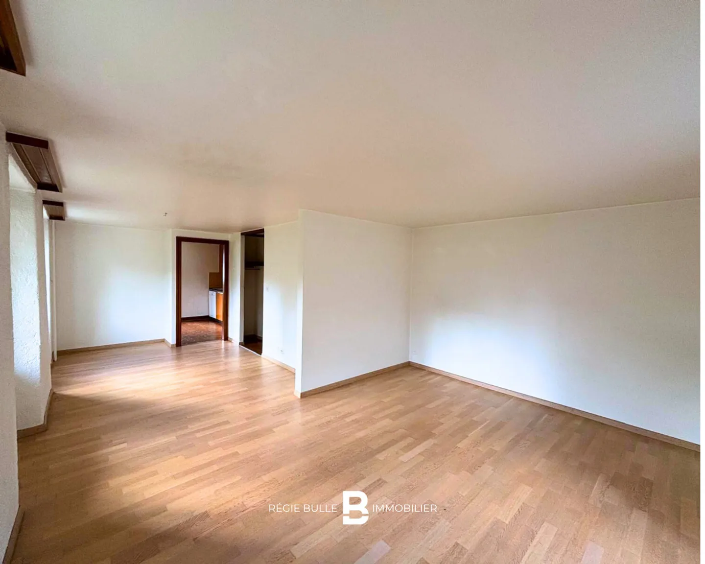 Bulle - Spazioso appartamento di 1.5 locali in affitto - Foto 2 di 11