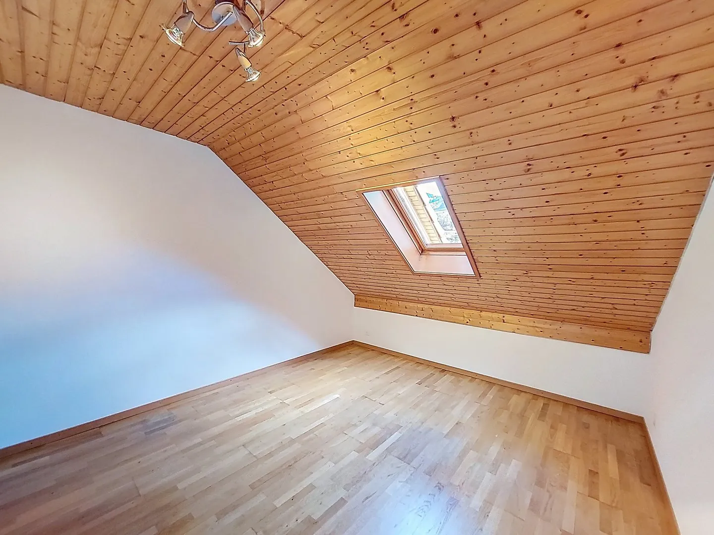 House with 6.5 rooms and lake view as well as terraces - Photo 9 of 15