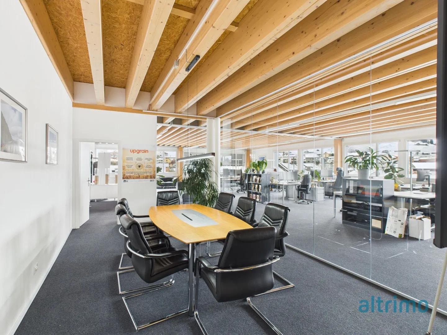 Ufficio e spazio commerciale in una posizione privilegiata - La tua nuova sede a Appenzell! - Foto 3 di 12