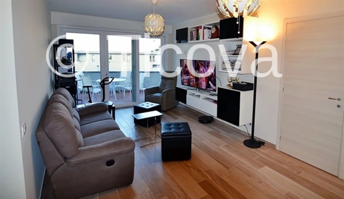 LUGANO - PARADISO 3.5-room apartment completely renovated and excellently equipped - Photo 9 of 10