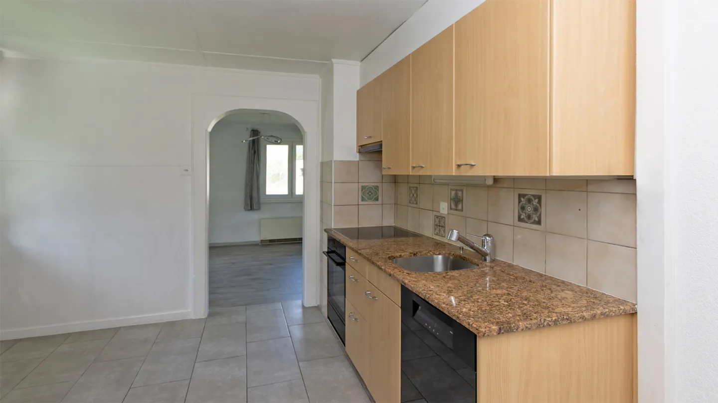A VENDRE MAISON DE CHARME 4.5 PCES A GRONE - Photo 4 sur 13