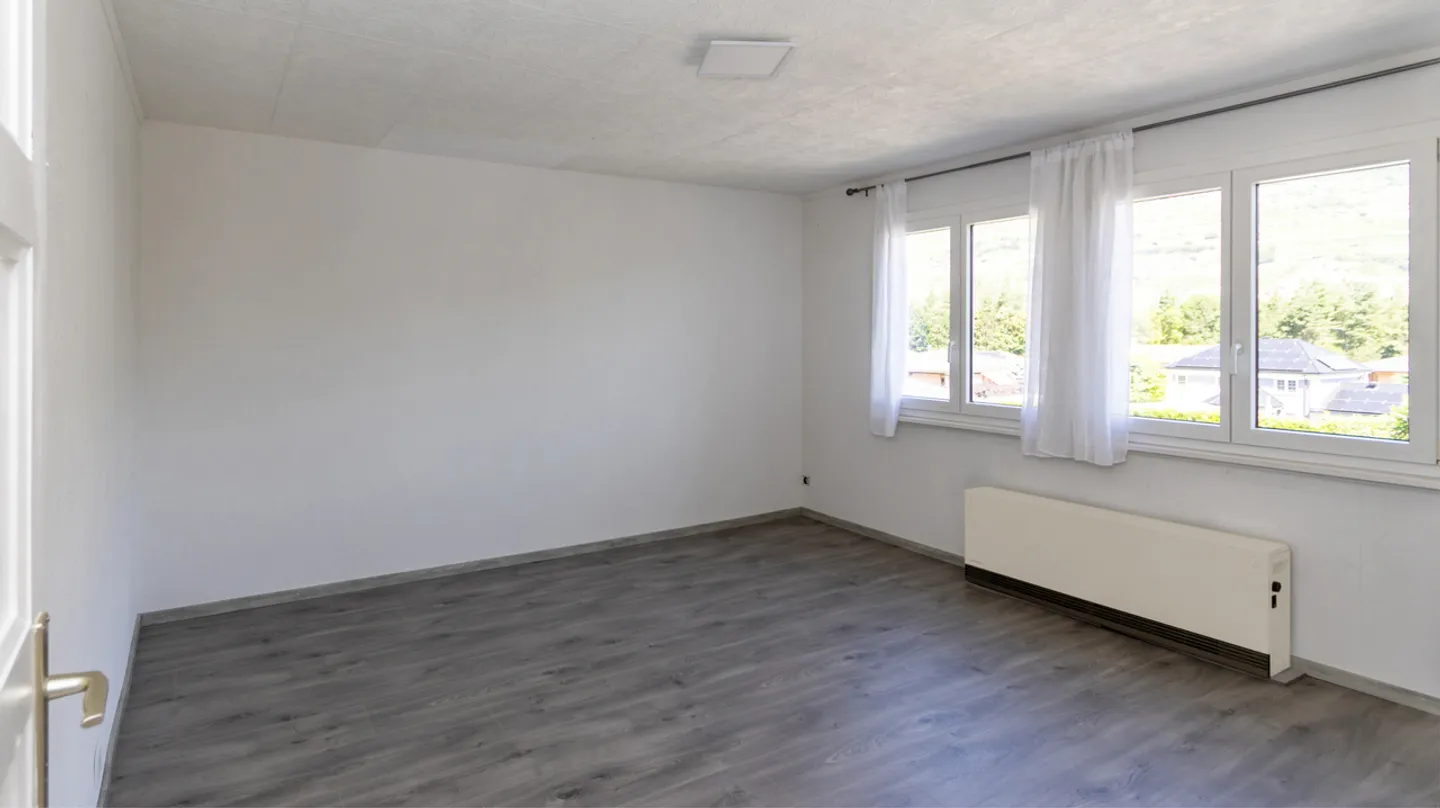 A VENDRE MAISON DE CHARME 4.5 PCES A GRONE - Photo 6 sur 13