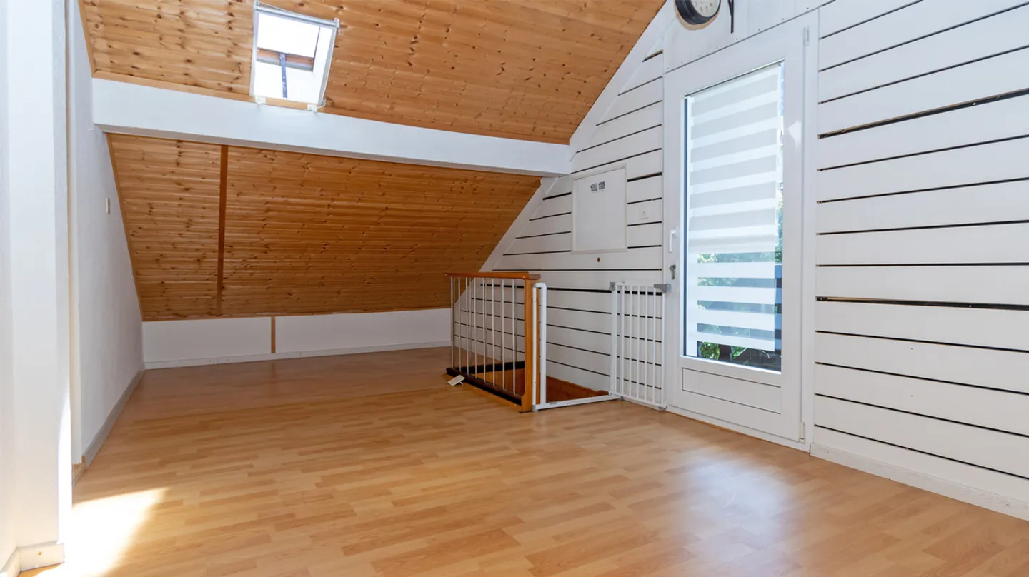 A VENDRE MAISON DE CHARME 4.5 PCES A GRONE - Photo 8 sur 13
