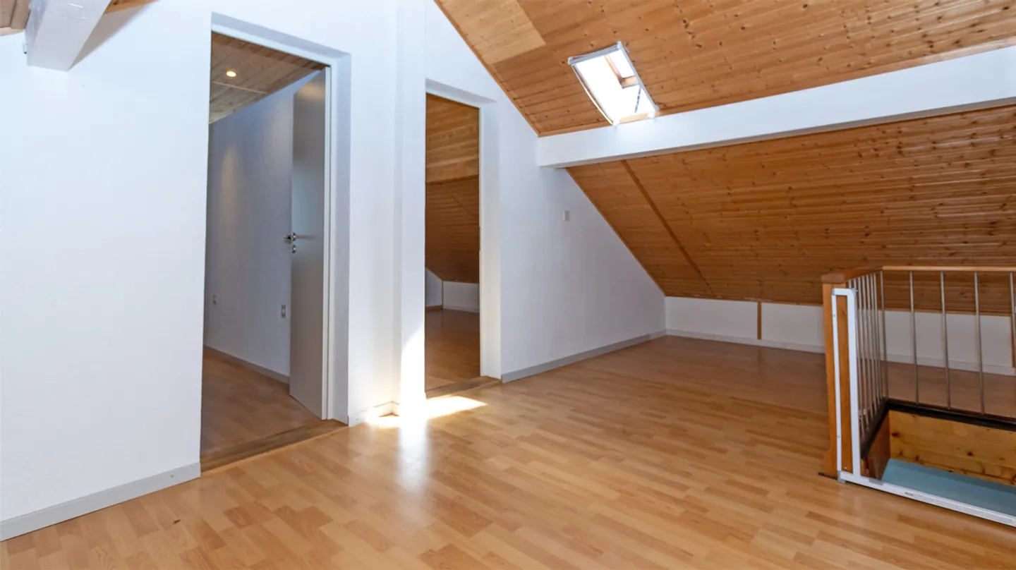 A VENDRE MAISON DE CHARME 4.5 PCES A GRONE - Photo 9 sur 13