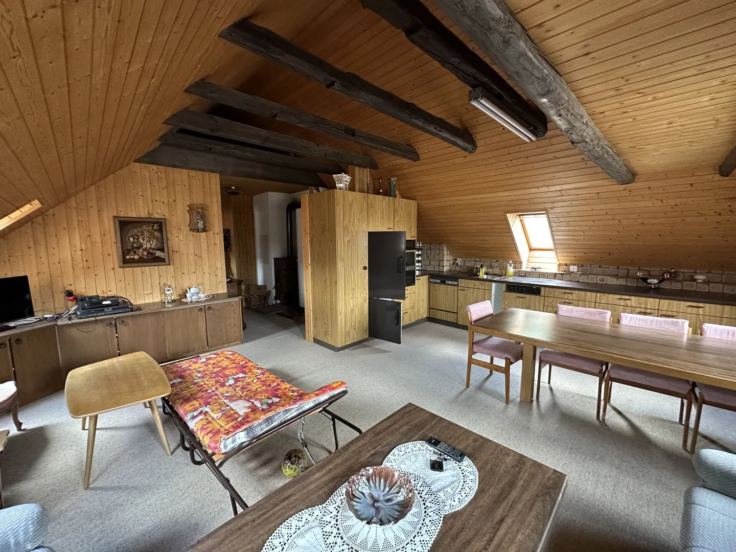 St-Imier, building with 5 apartments and 4 garages - Photo 9 of 11