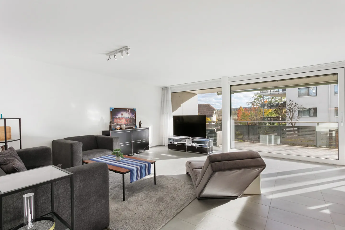 Moderno, luminoso e pronto per essere abitato - Foto 1 di 7