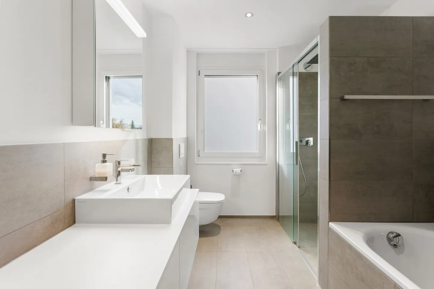 Moderno, luminoso e pronto per essere abitato - Foto 5 di 7