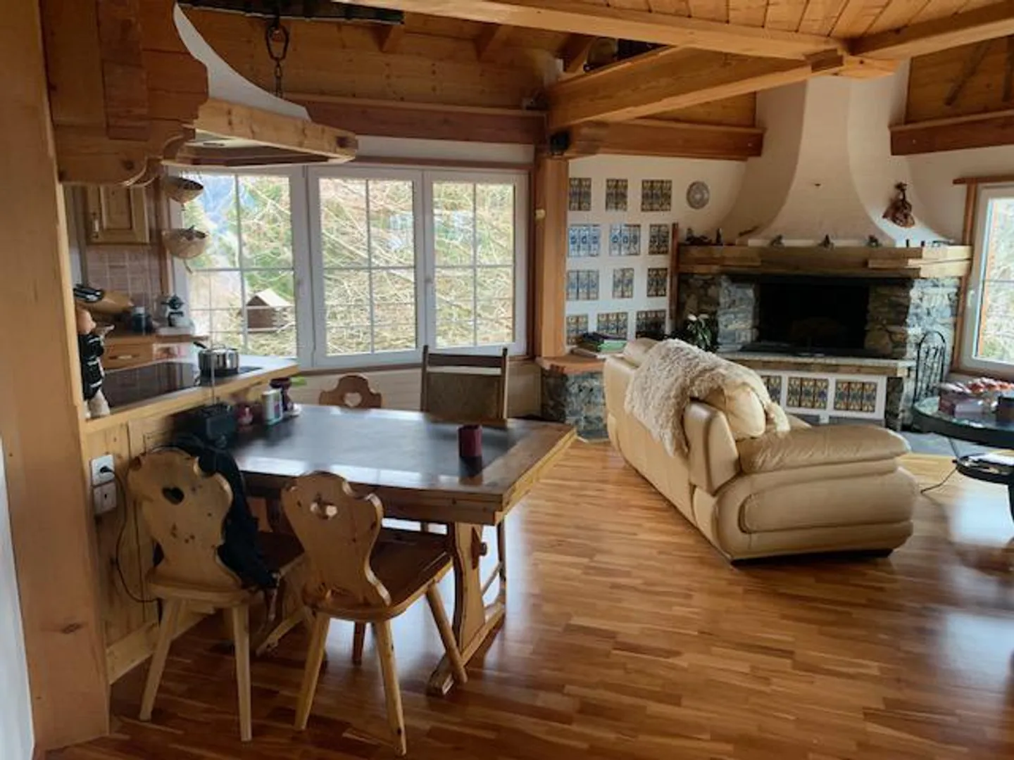 Ondallaz, bellissimo chalet di 4,5 stanze con jacuzzi - Foto 8 di 11