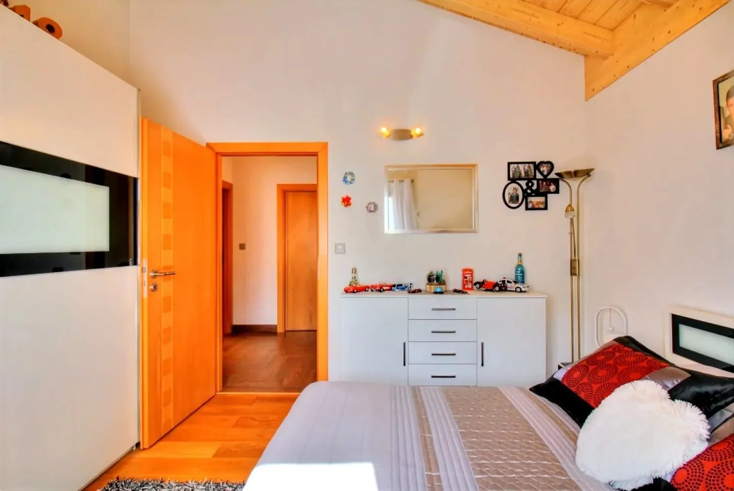 Schöne 5-Zimmer Doppelhaushälfte in Ardon - Foto 9 von 13