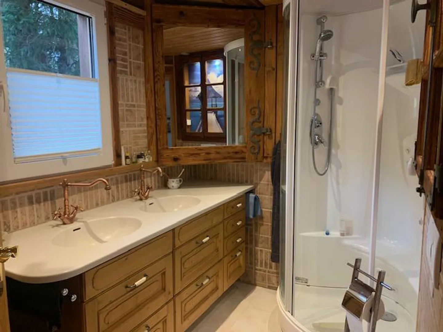 Ondallaz, bellissimo chalet di 4,5 stanze con jacuzzi - Foto 10 di 11