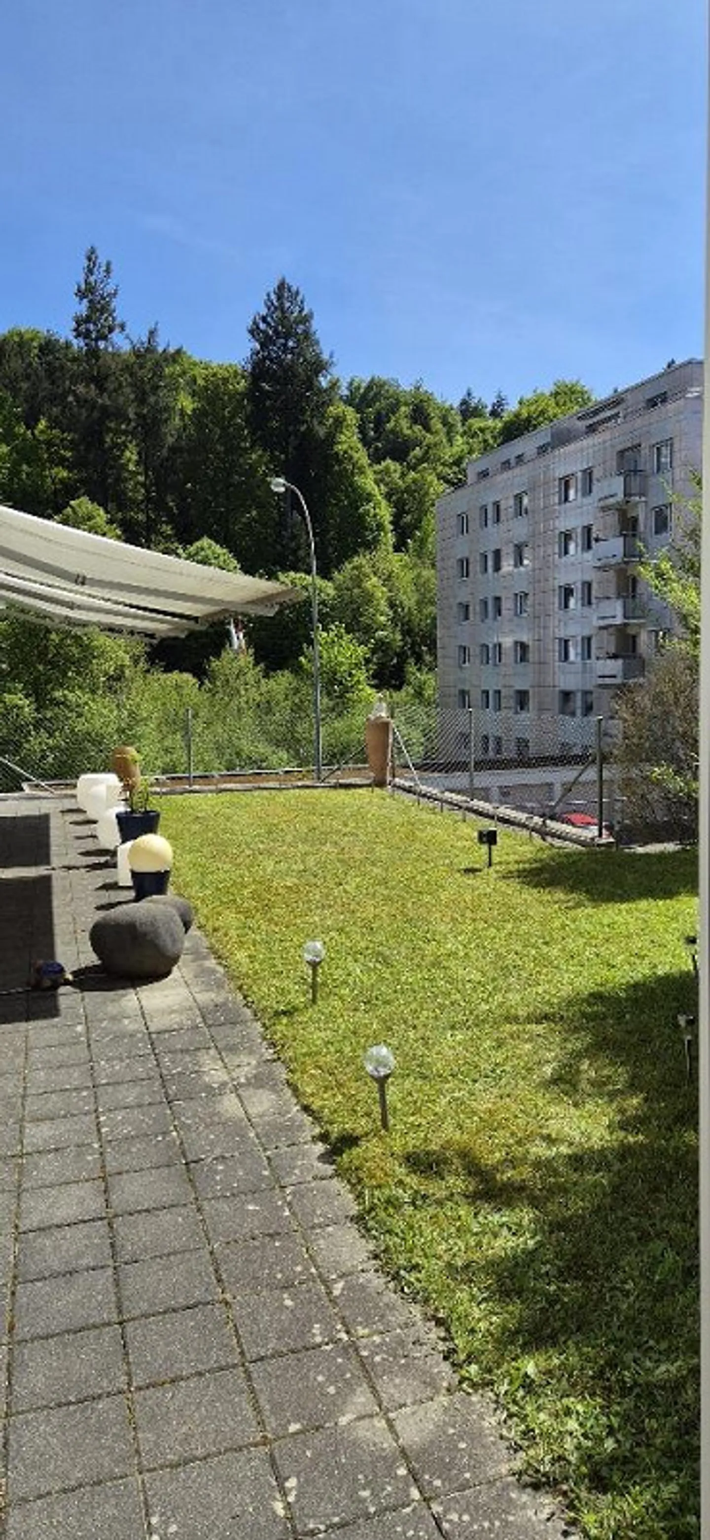 Condominio arredato di 3,5 stanze - Foto 1 di 17