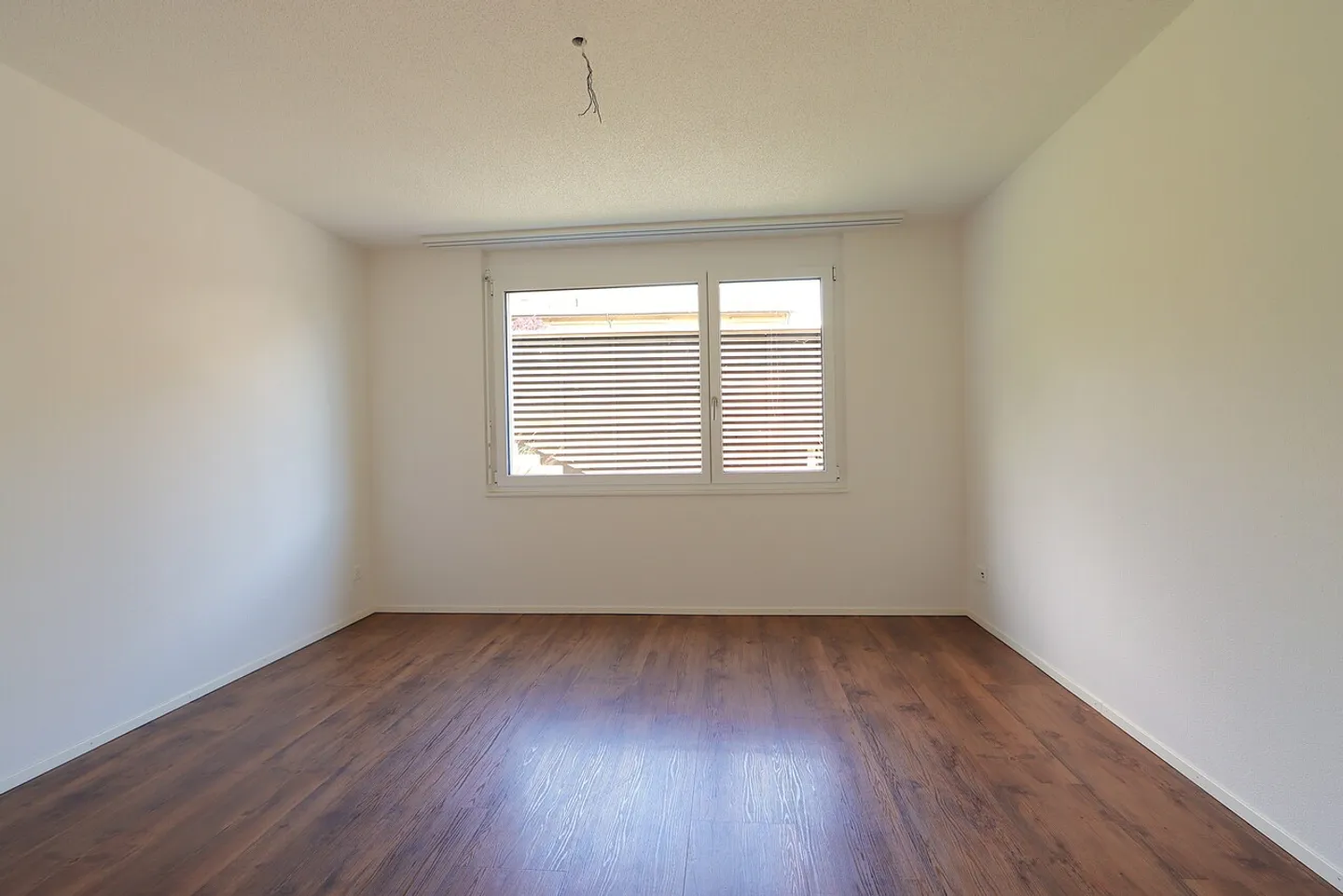 Modern 3.5-room apartment in beautiful surroundings - Photo 8 of 10