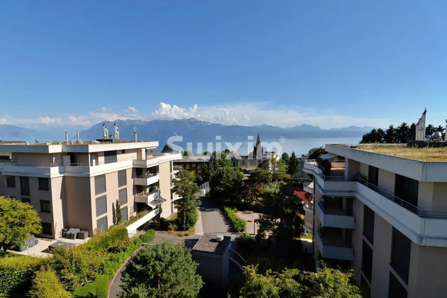 Exklusiv! Hochwertige Wohnung mit Blick auf den See! - Foto 1 von 9