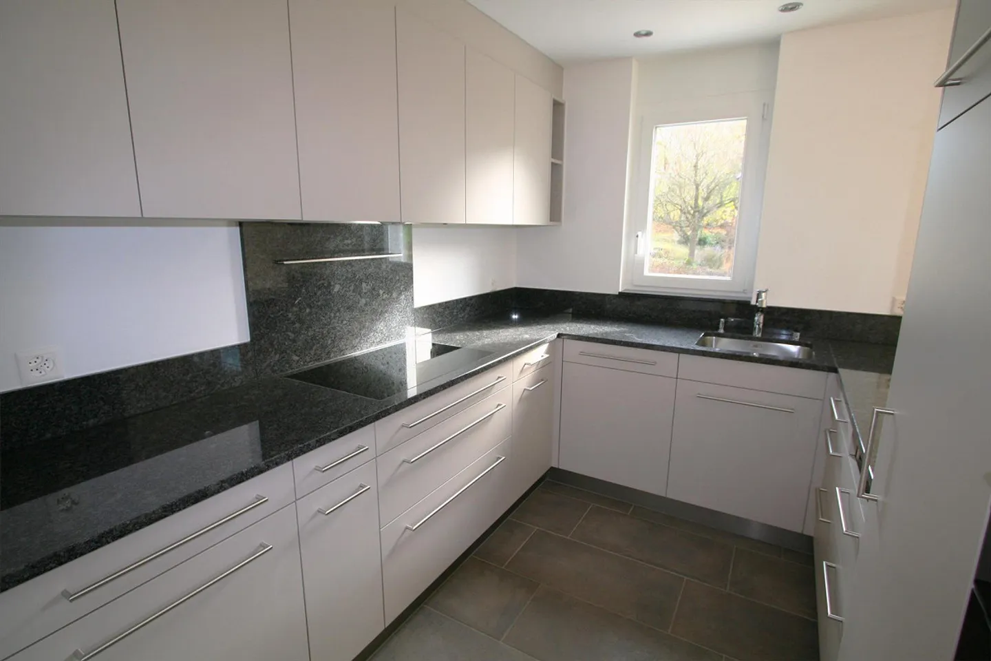 Moderne 3.5 Zimmerwohnung mit Charme - Foto 2 von 9