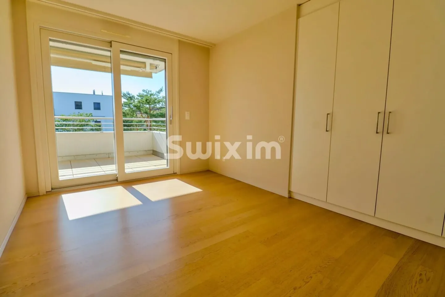 Exklusiv! Hochwertige Wohnung mit Blick auf den See! - Foto 7 von 9