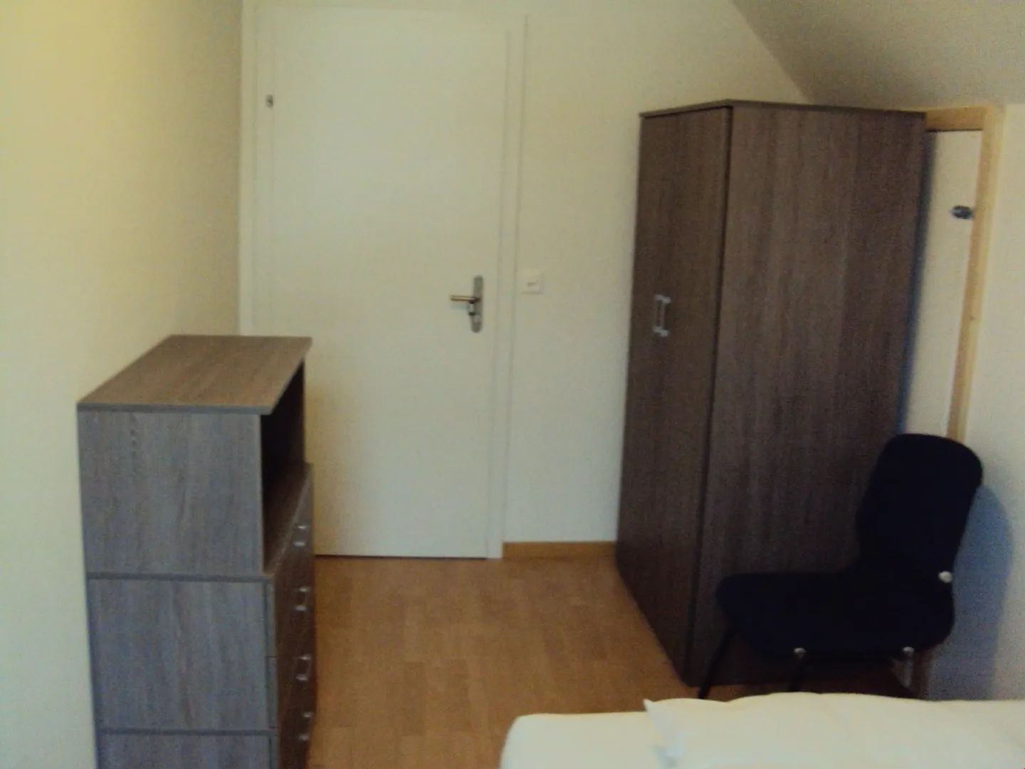 Möblierte Zimmer zu vermieten - Foto 2 von 7