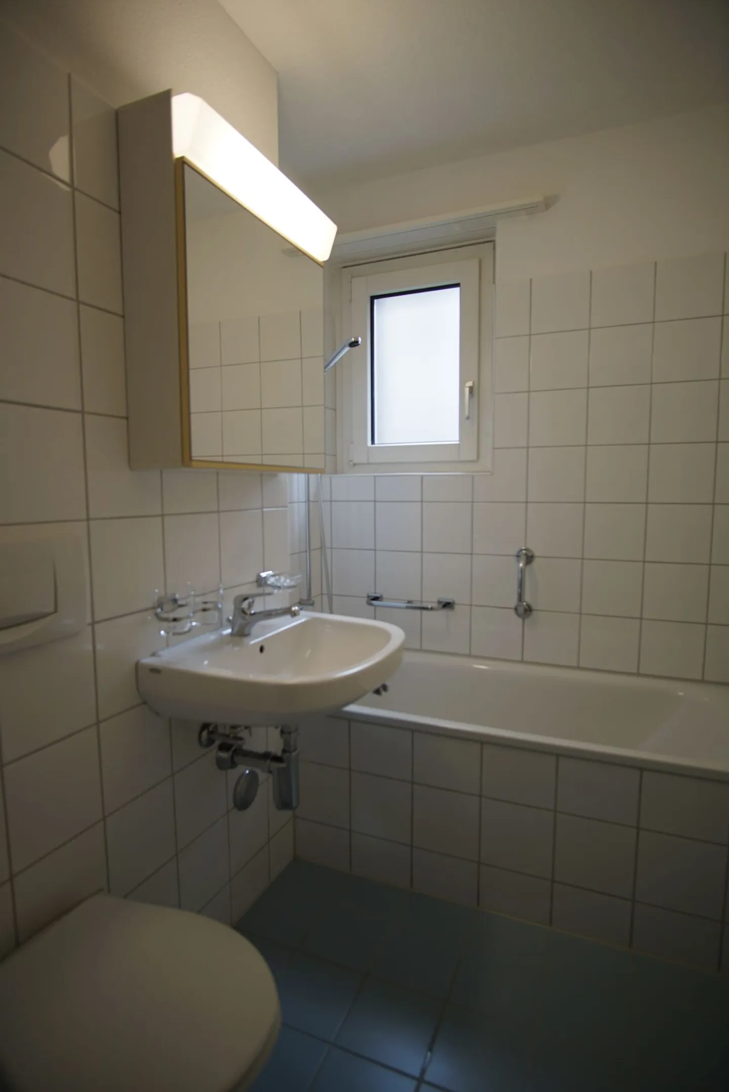 4.0-Zi-Whg, sonnig, ruhig, Balkon, neu renoviert. - Foto 5 von 5