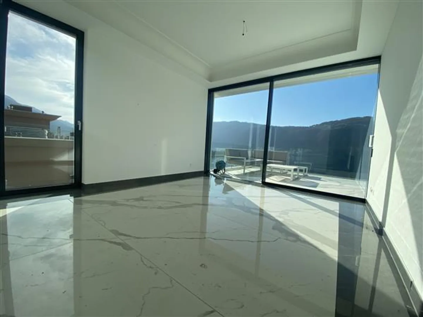 Bissone: Attico con 4.5 stanze - Foto 8 di 13