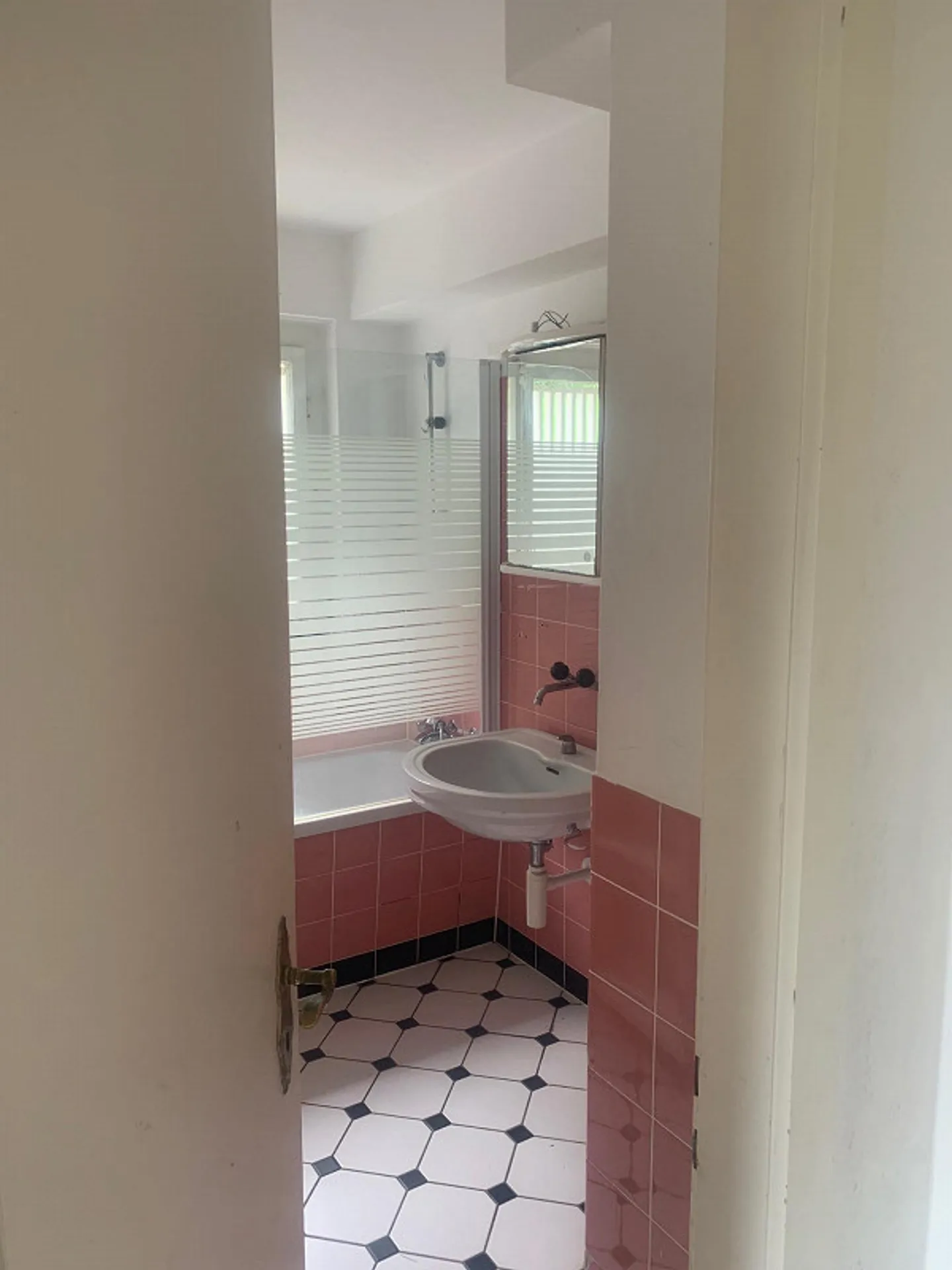 Im see- und stadtnahen Bellerive-Quartier / Befristet bis 31.12.26 - Foto 3 von 6