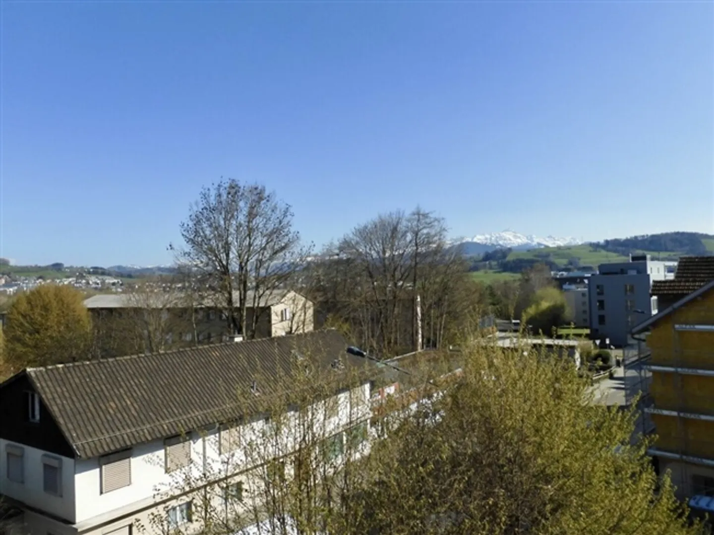 «heimelige 2.5 Zimmerwohnung im Dachgeschoss» - Foto 8 von 10