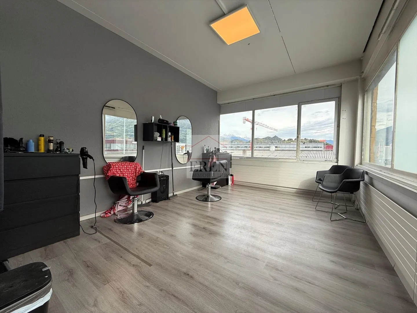 Ufficio / Spazio amministrativo / commerciale di 35 m2 in affitto a Conthey - Foto 2 di 11