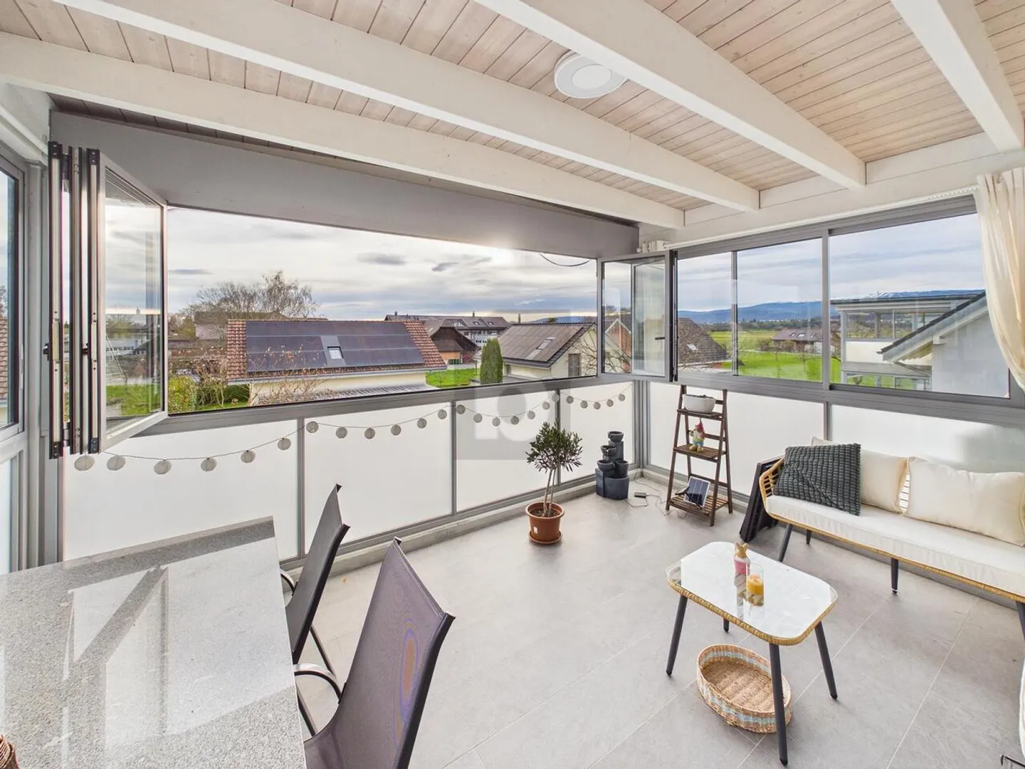 Geräumige Dachwohnung in Kappelen - Foto 1 von 6