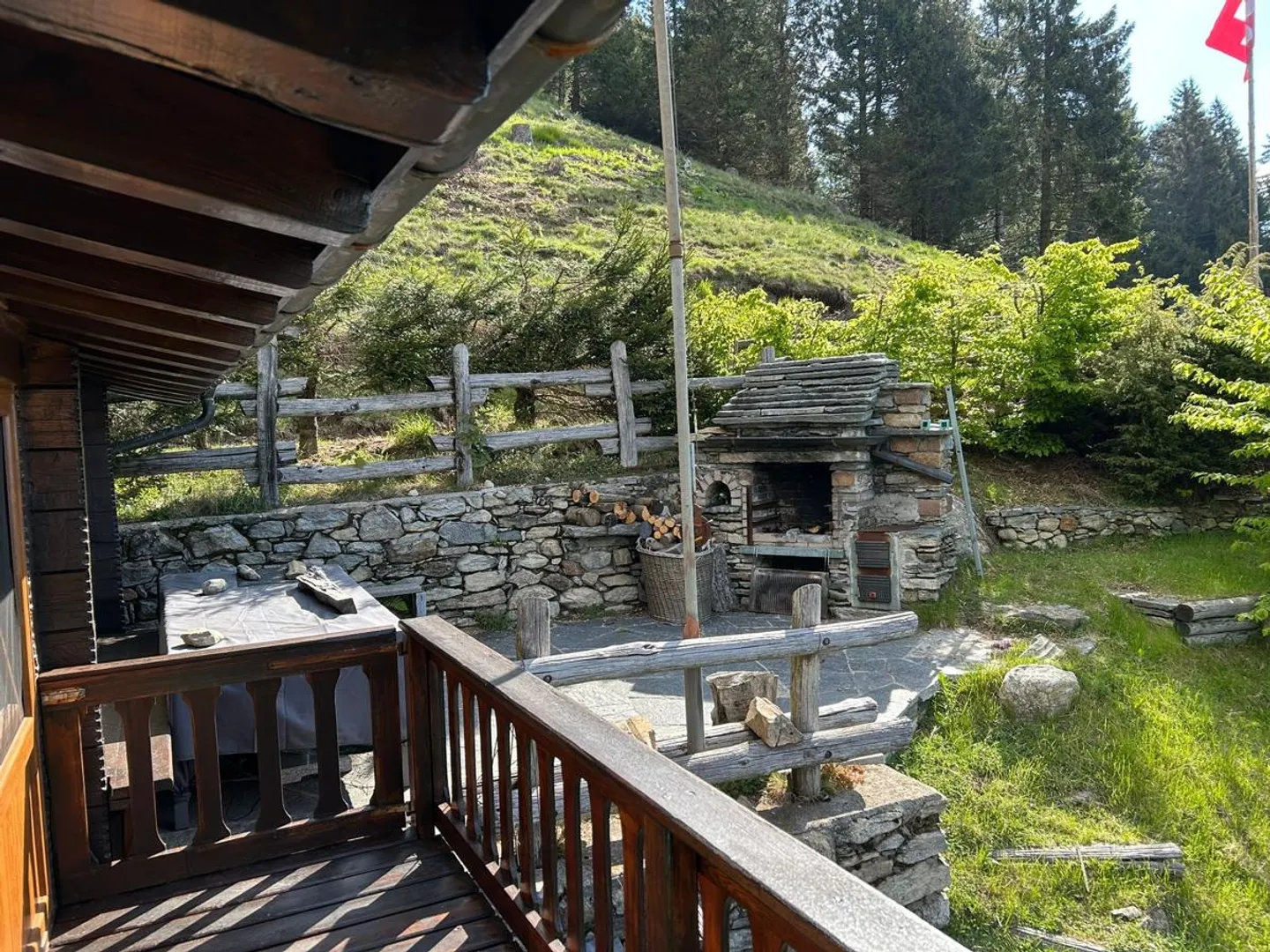 Rustico Idyllicamente Ristrutturato a Mornera Monte Carasso - Foto 1 di 10