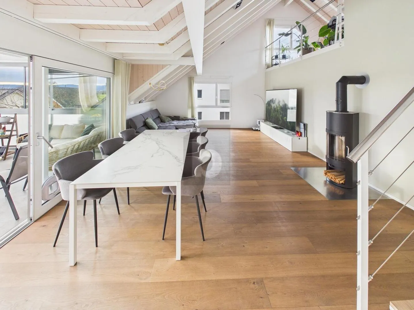 Geräumige Dachwohnung in Kappelen - Foto 2 von 6