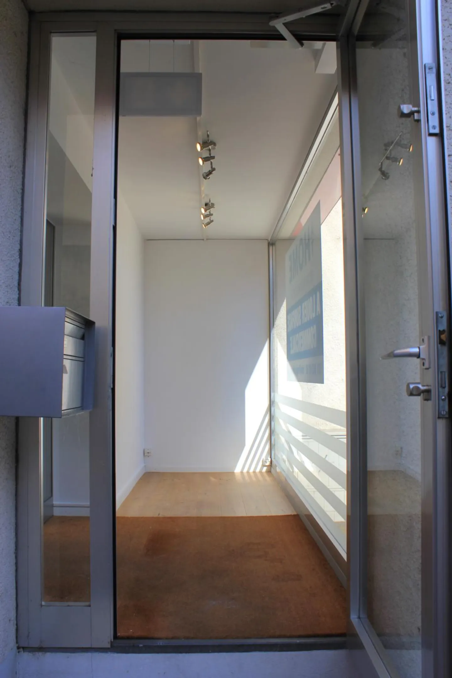 Einkaufszentrum mieten - Foto 2 von 7