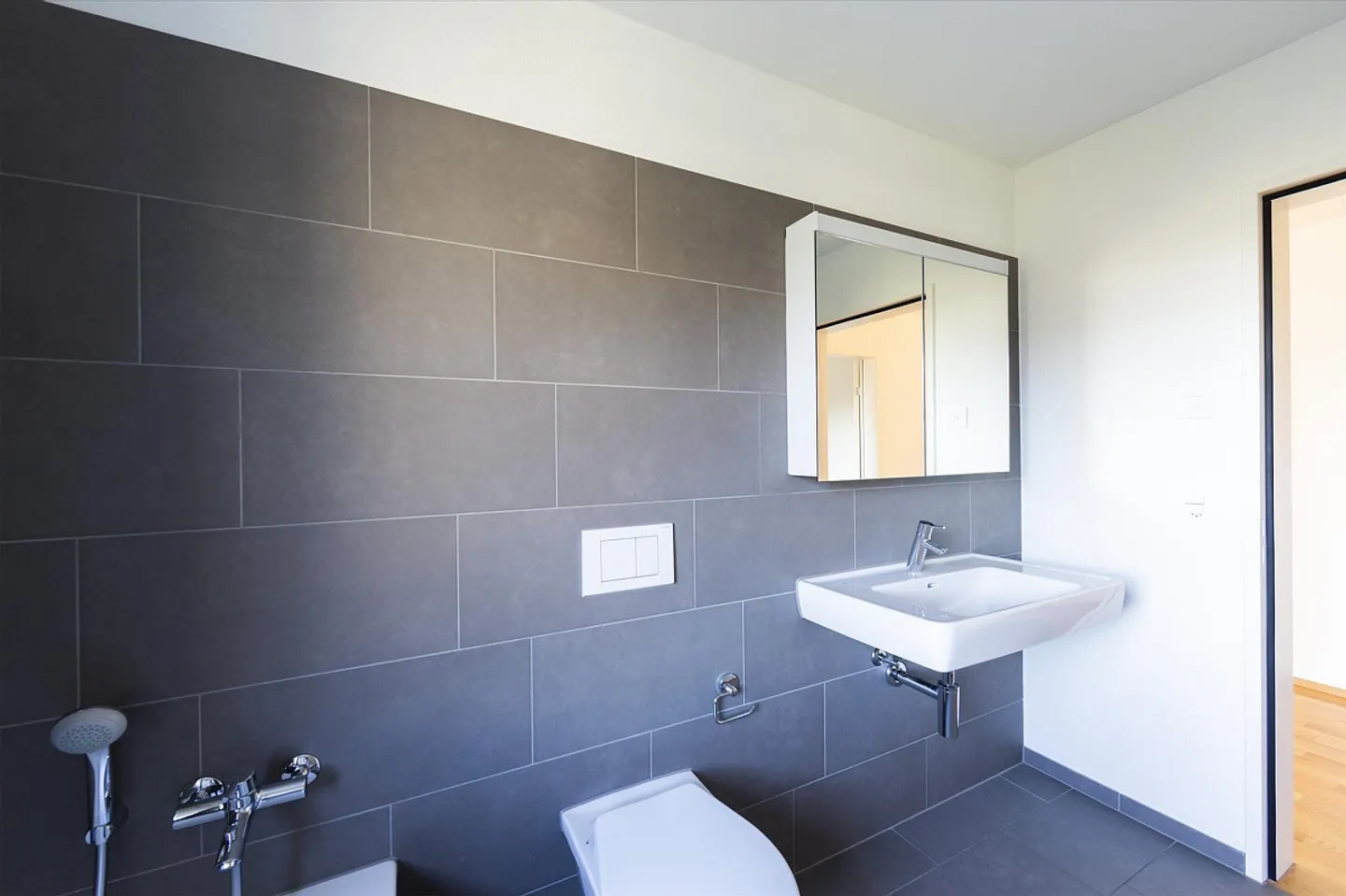 Rent without deposit - Apartment is looking for you! - Photo 6 of 11